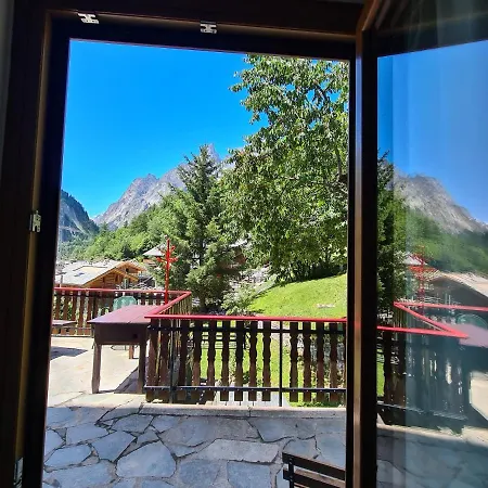 Dente Del Gigante 3* Courmayeur