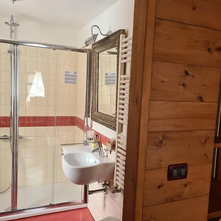 酒店 巨人之齿酒店 3*