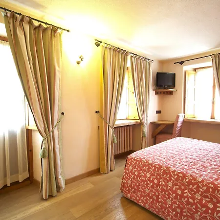 Hotel Dente Del Gigante 3*